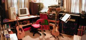 studio.jpg (9301 bytes)